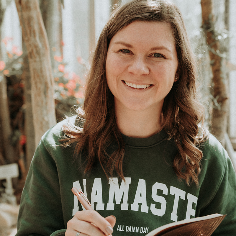 YogaWerk Berlin Tegel Team Yogalehrerin Mara Webel