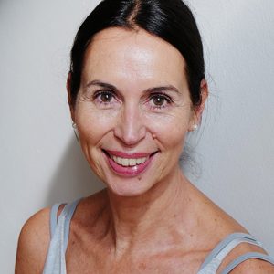 YogaWerk Berlin Tegel Team Yogalehrerin Bettina Hartmann